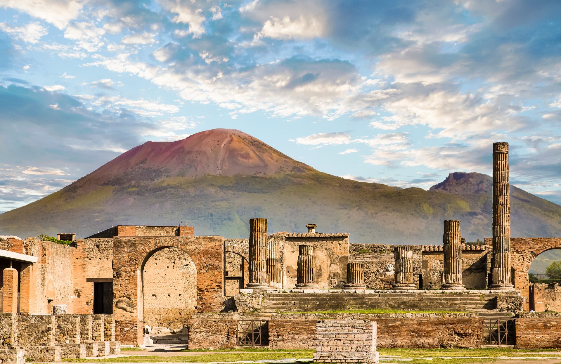 Pompeii and Herculaneum Tour
